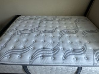 Serta Perfect Sleeper Elite Queen Mattress, Medium firmness