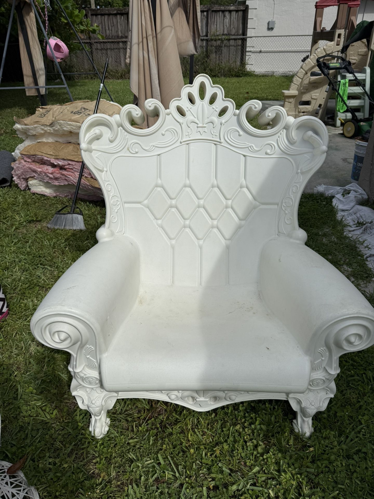 Party Chair