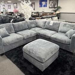 Gray Sofa Sectional w/ Free Ottoman