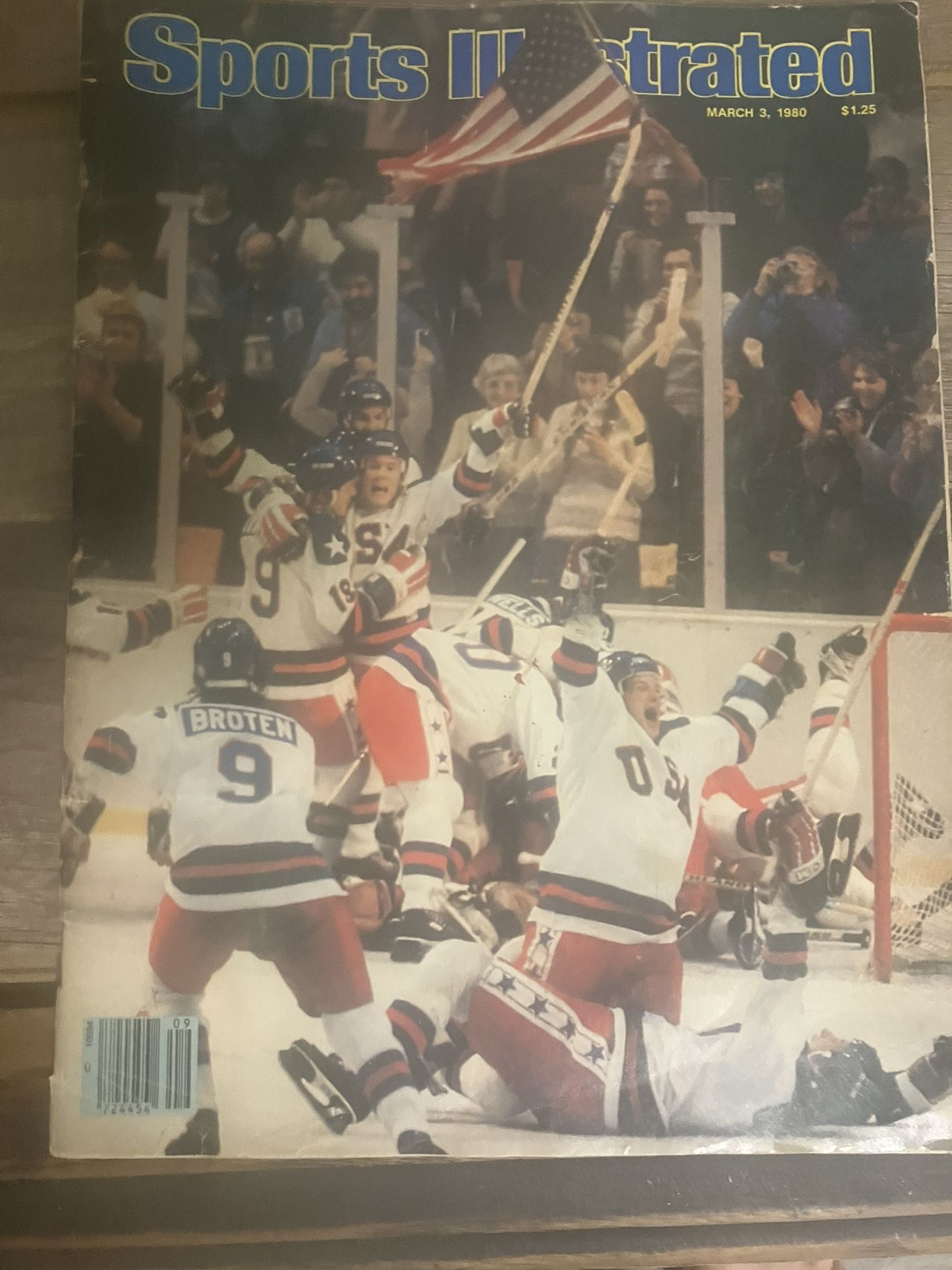 SPORTS ILLUSTRATED MIRACLE ON ICE
