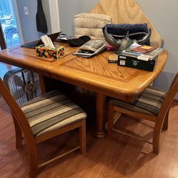 Dining Table W/ Leaf And 5 Chairs 