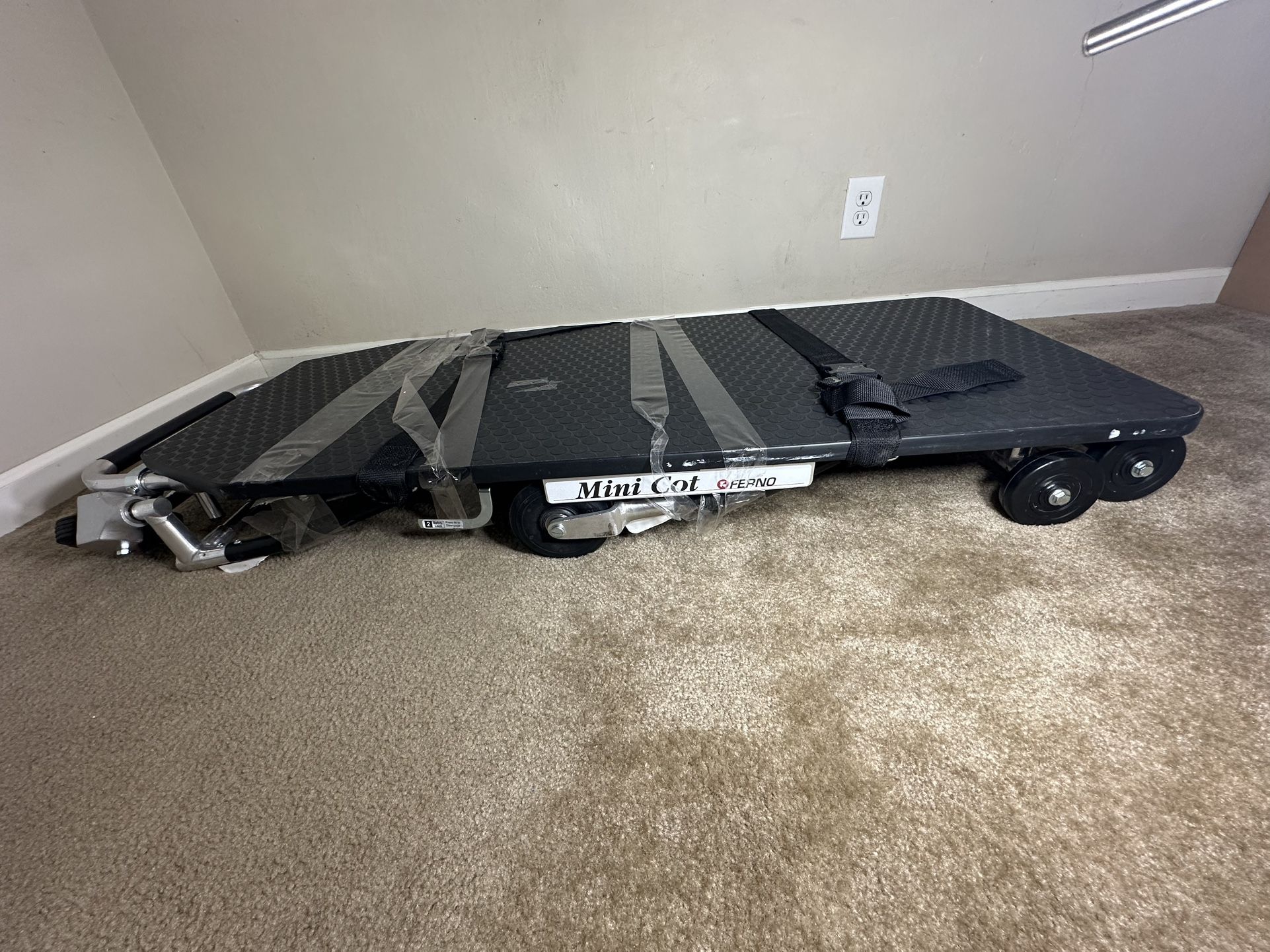Ferno Mini Cot