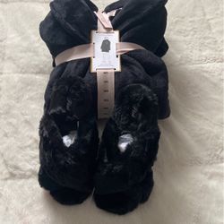 New Robe And Slippers Size M