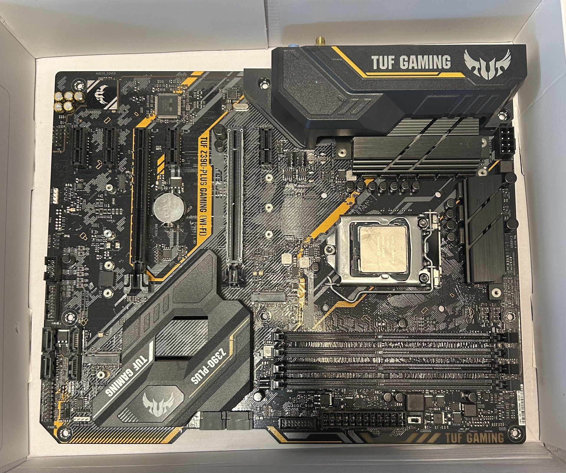 GIGABYTE Z690 AERO G DDR4 motherboard