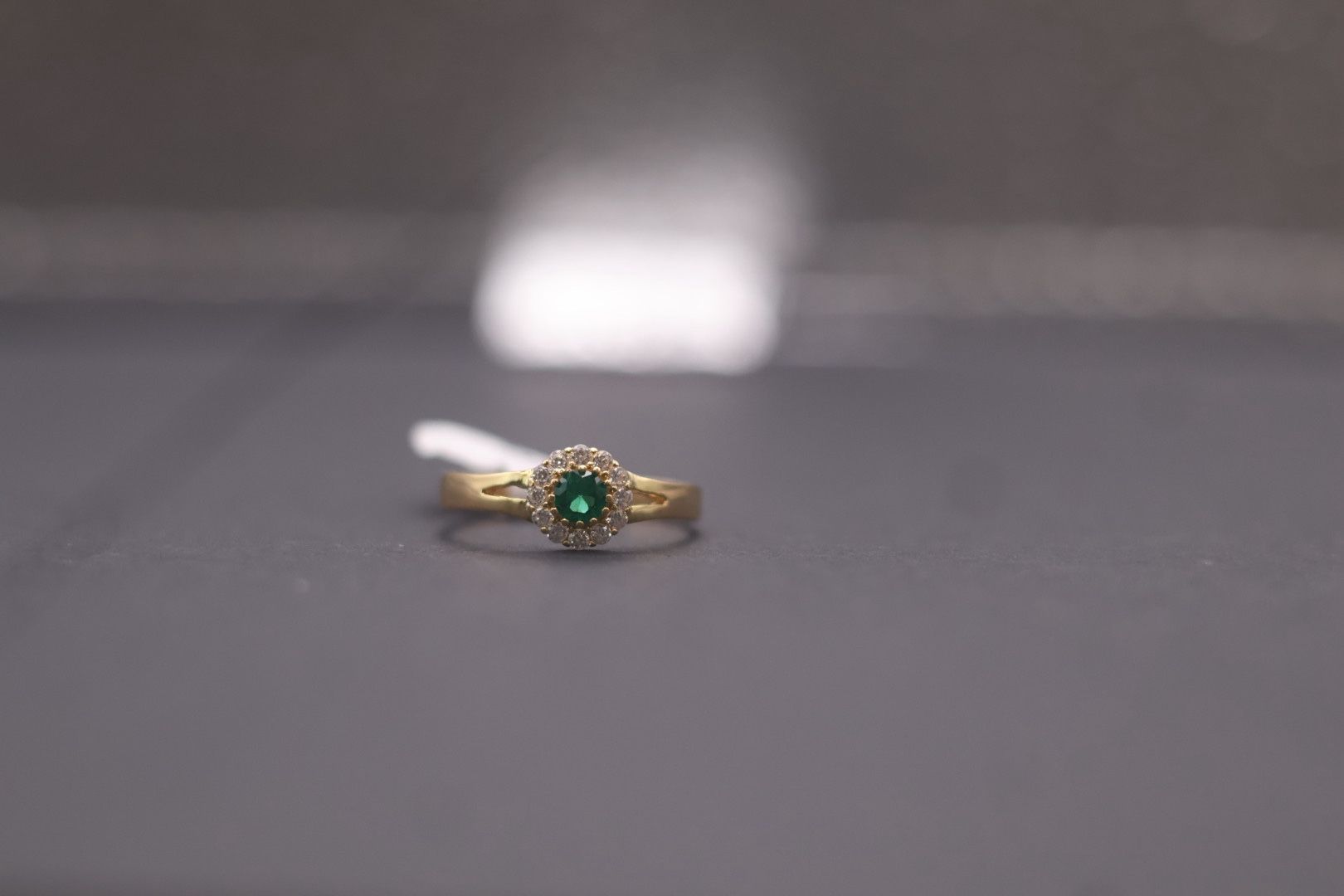 💚 14KT Solid Gold Ring with Emerald & Diamonds – Elegant Design ✨