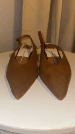 Dolce Vita brown shells size 6