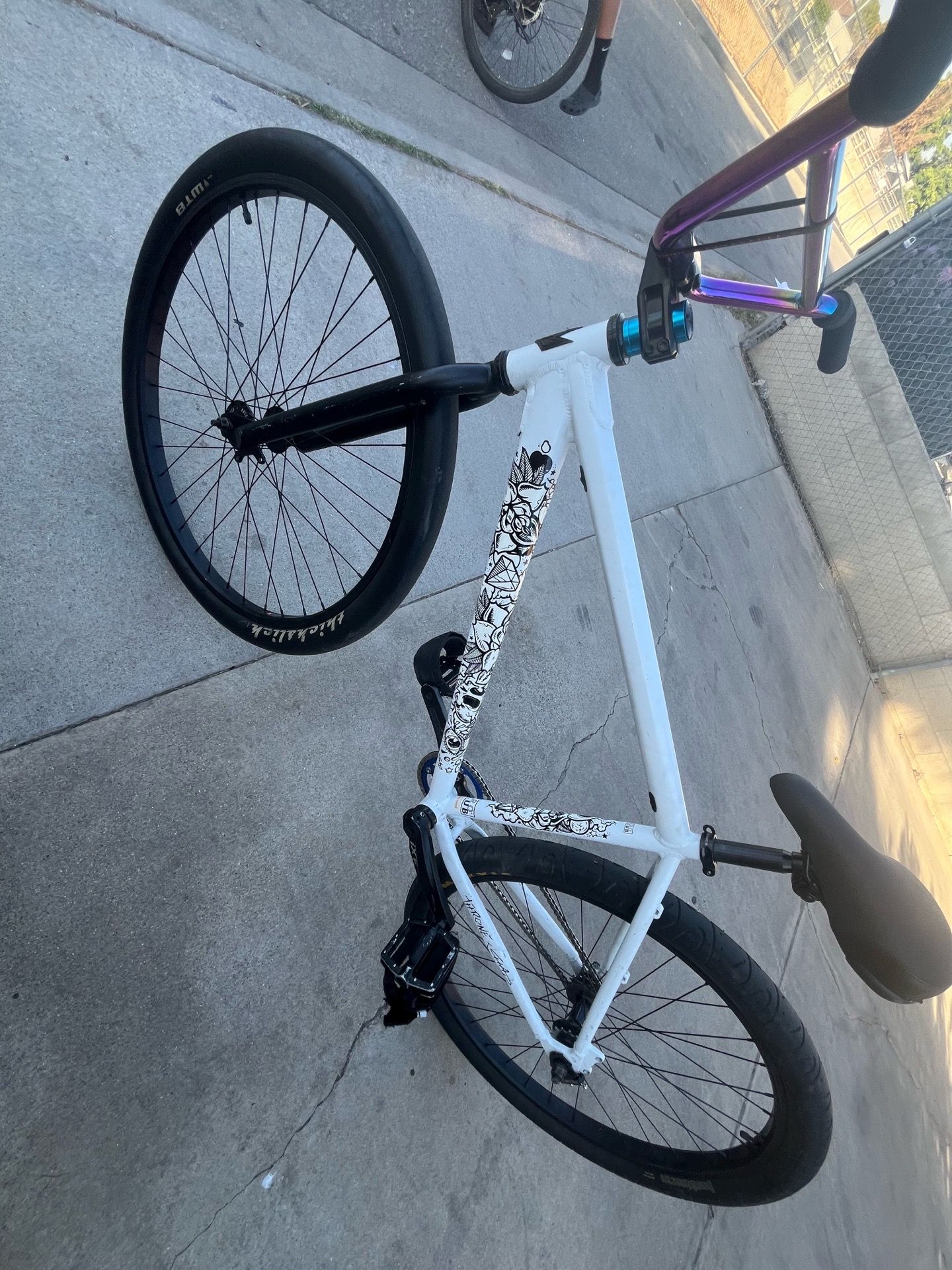 White chad 29er