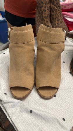 Express shoes a 8