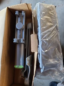LCN 411 LH door closer