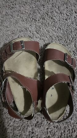 Old navy boys sandal size 8