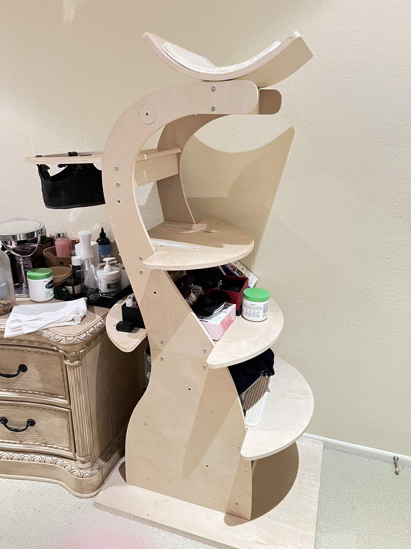Cat Tree Like New