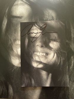 Ariana Grande Petal Vinyl Long Sig Pearly White LP Full Name Signed Black Ink