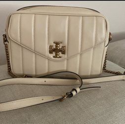 Tory Burch purse