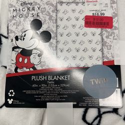 Mickey Mouse Plush Blanket Twin