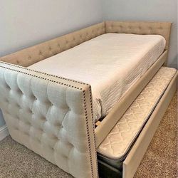 Day Beds Twin Size In Stock 