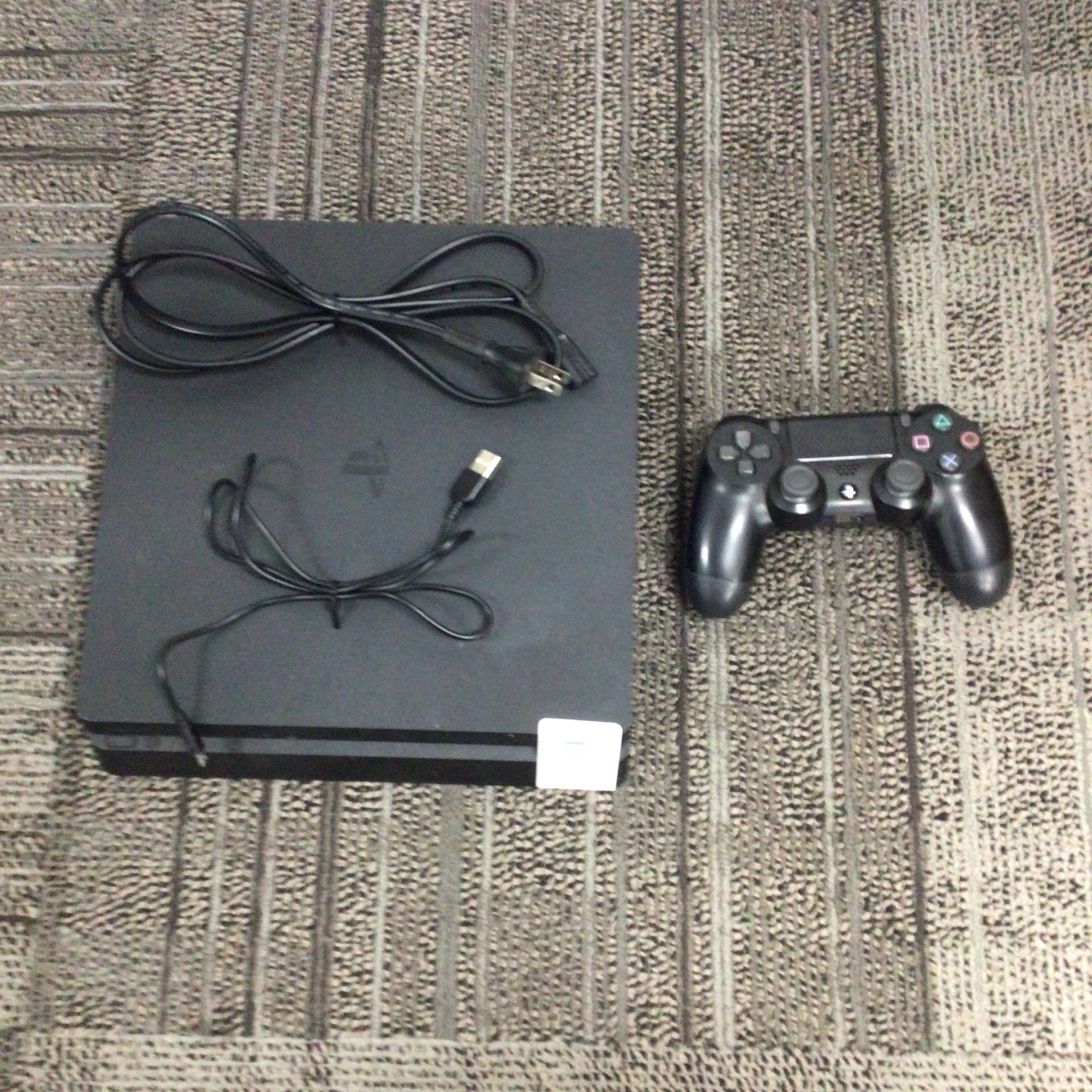 Sony PlayStation 4