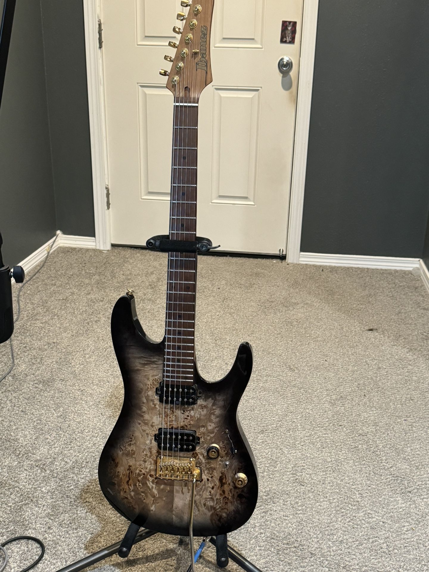 ibanez az premium 242pbg good condition