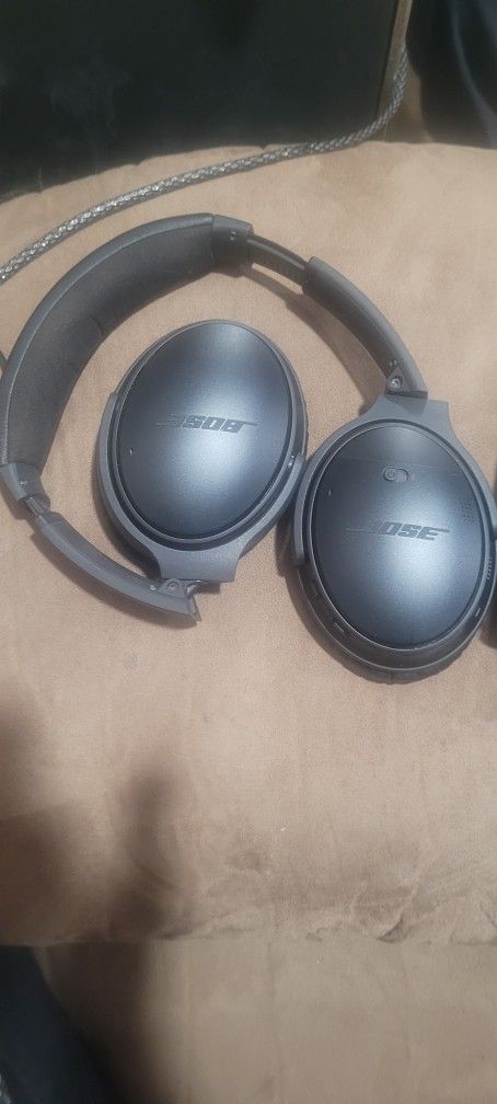 Bose Quite Confort Headphones