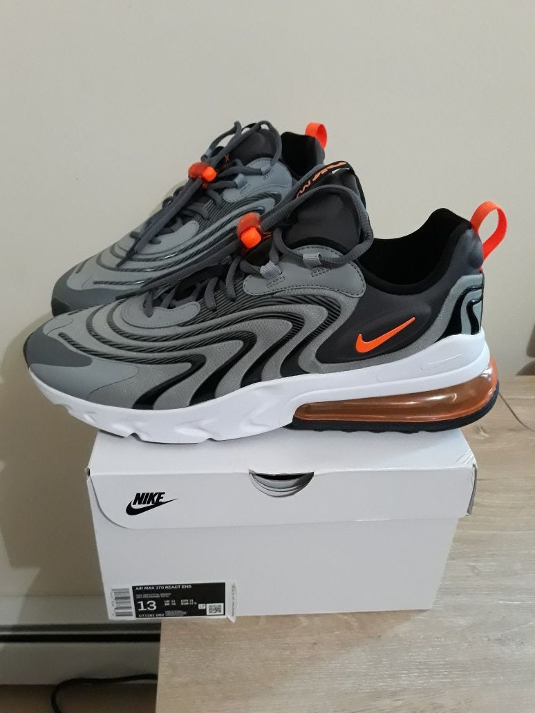 Nike react Engaged