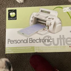 Cricut Personal Electronic Cutter