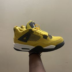 Jordan 4s Lightning 