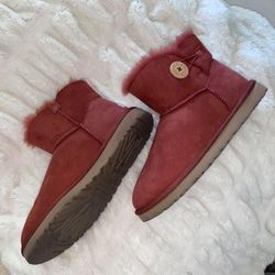Uggs Size 9
