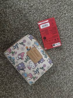 Soft tag hello kitty loungefly wallet