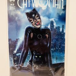 CATWOMAN #43 NM 2022 ROB CSIKI VARIANT LTD 300 W/COA HARLEY QUINN