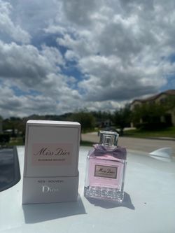 Miss Dior Women’s perfume