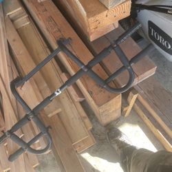 Doorway Pull Up Bar