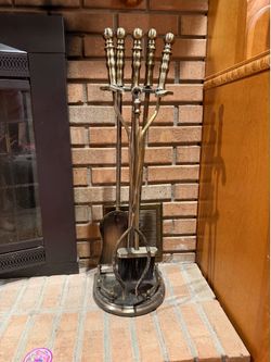 Fire place set.