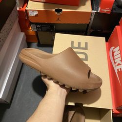 Adidas Yeezy Flax Slide size 11 USED