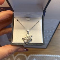 Turtle 🐢 Necklace  New 