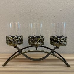 Vintage-Style Arched Candle Holders Table Centerpiece (NEW)