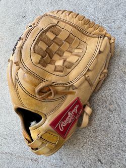 Rawlings GG Elite softbal glove sz 12” in solid condition