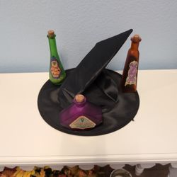 Witch Hat And Potion Ingredients Buddle 