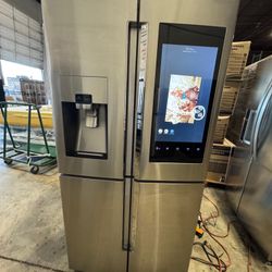 ❄️ Samsung 4-Door Flex Refrigerator with Family Hub❄️ $989 ❄️ ✨90 days of warranty ✨