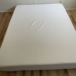 Zinus Queen Memory Foam 