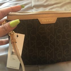 Wristlet Calvin Klein Brown 👜