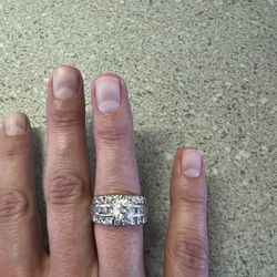 14k White Gold Women’s Wedding Ring Size 7.5