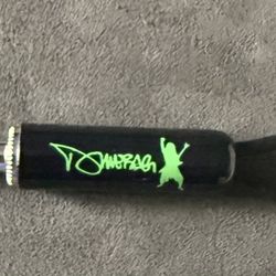 DIMEBAG DARRELL GUITAR PLUG KEYCHAIN -NEW