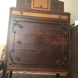 Antique matching dresser set