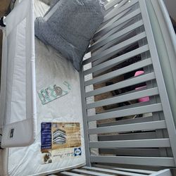 Baby Crib GRACO +