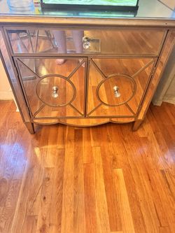 Mirror table