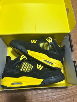 Jordan’s 4 yellow thunder