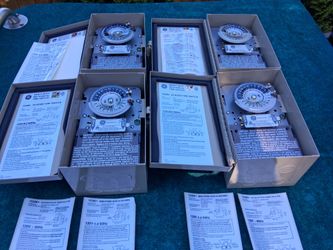 GE Heavy Duty Mechanical Time Switches.  Model 15306 24 hr time switch.  120 -277vac