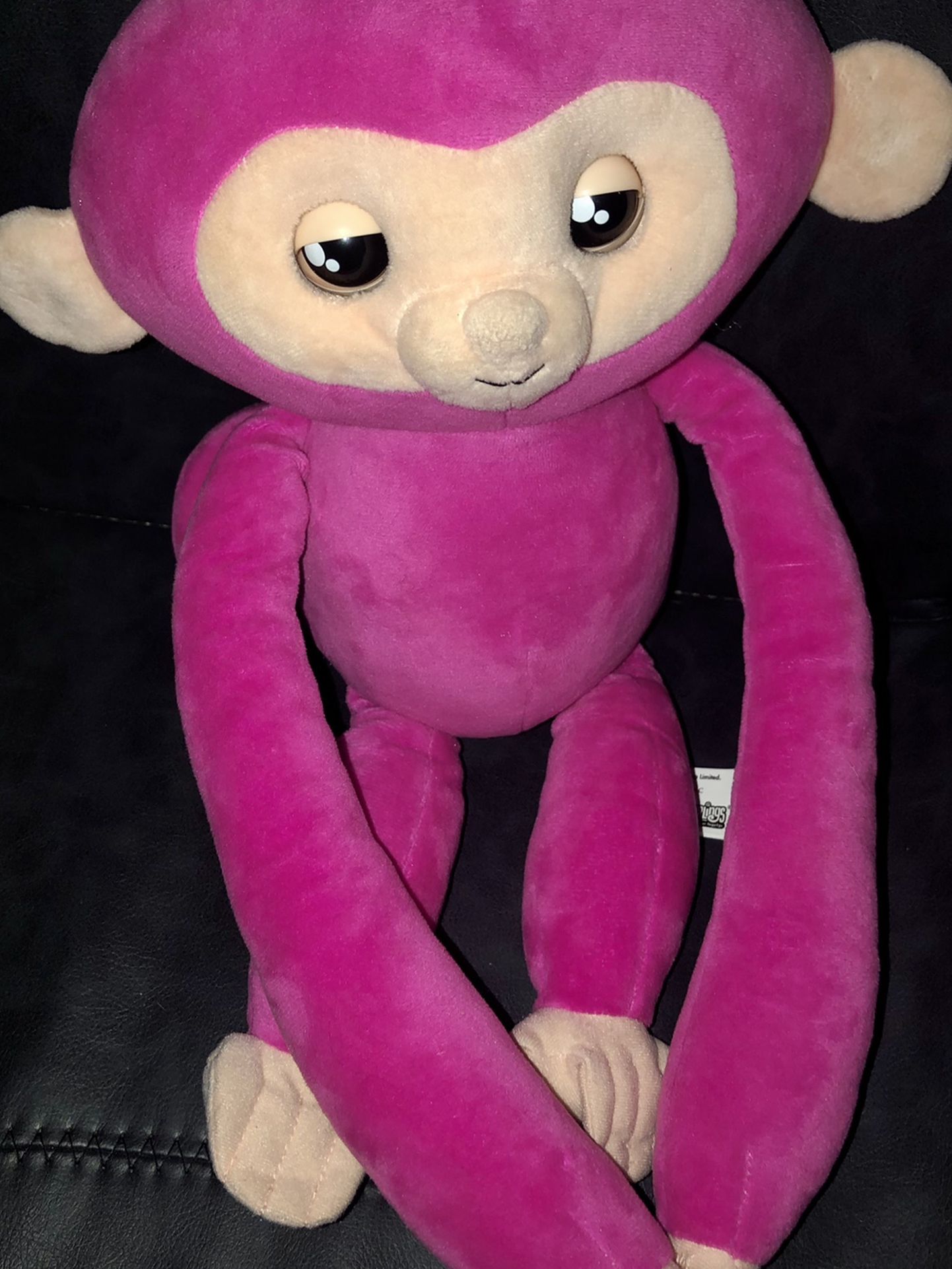 Like New Fingerlings Hugs Bella Pink Monkey Plush Interactive Toy 40 Sounds