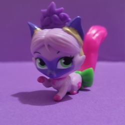 Disney Princess Palace Pets Whisker Haven Tails Toy Figure Collectible.
