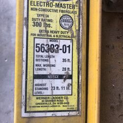 Werner  Electro-Master Ladder Set Model 56303-01
