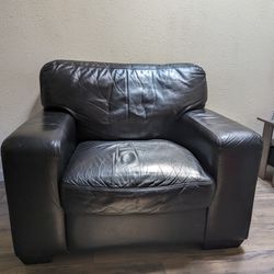 Italian Leather Lounge Chair 